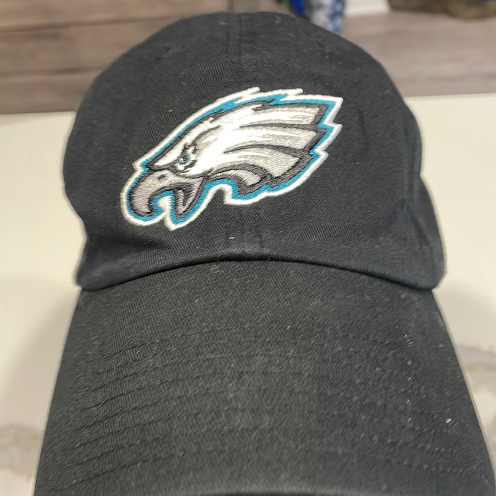 Never worn baseball style cap - adjustable- Phillie Eagles